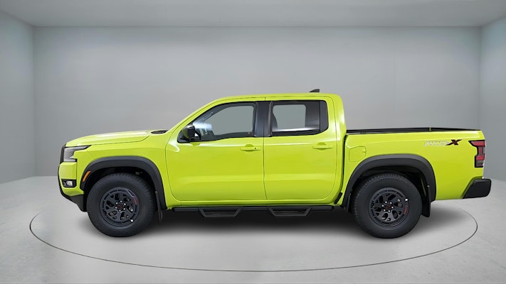 2026 Nissan Frontier Crew Cab PRO-X photo 4