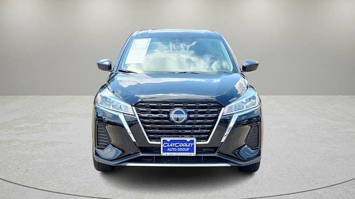2021 Nissan Kicks S photo 2
