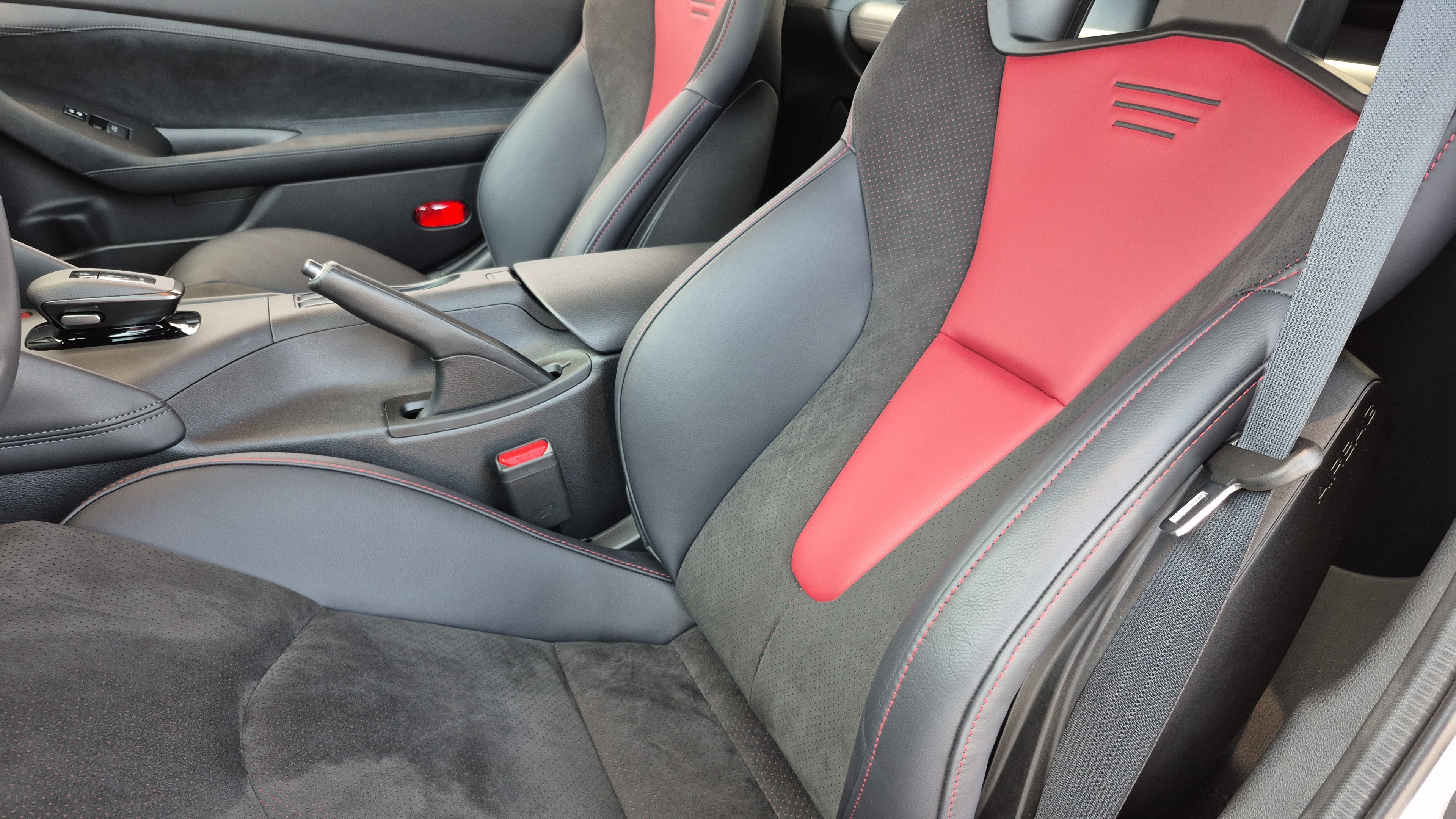 New Brilliant Silver/Super Black 2025 Nissan Z NISMO for Sale in